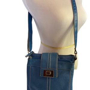 Tignanello 100% leather blue bag.